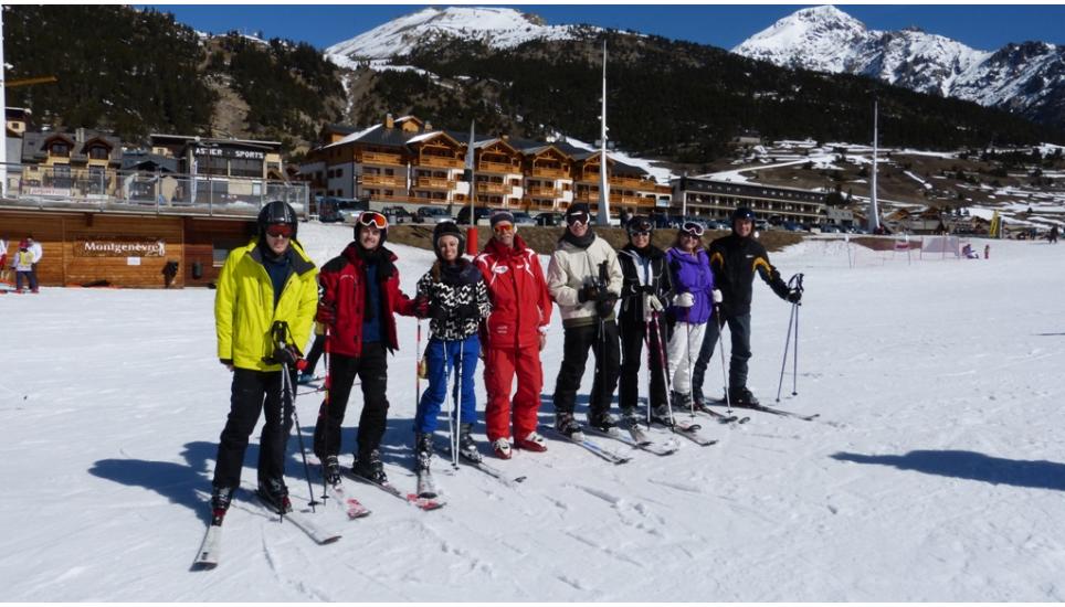 TEST DI FINE CORSI SCI SNOWBOARD A MONGINEVRO PROMOSSI DA VALANGA AZZURRA TORINO